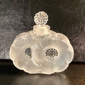 Lalique 2 Fleurs Perfume Bottle